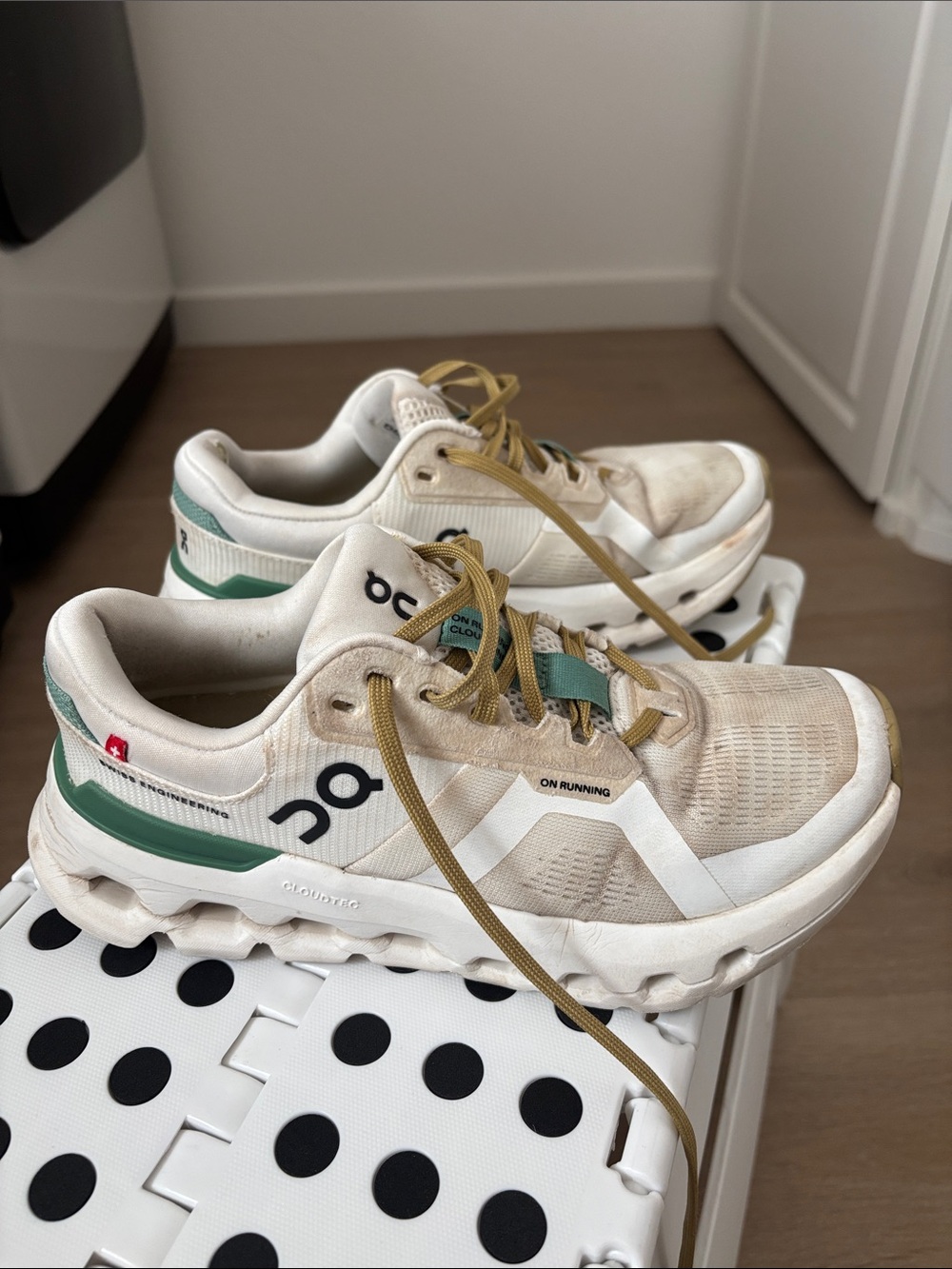On Running Cloud Sneakers in Beige with Green Accents